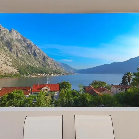 Sea Star Luxury Apartment 科托尔 外观 照片
